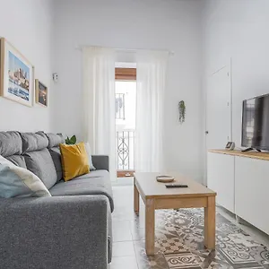 https://cadiz-teniente-andujar.hotelsincadiz.net