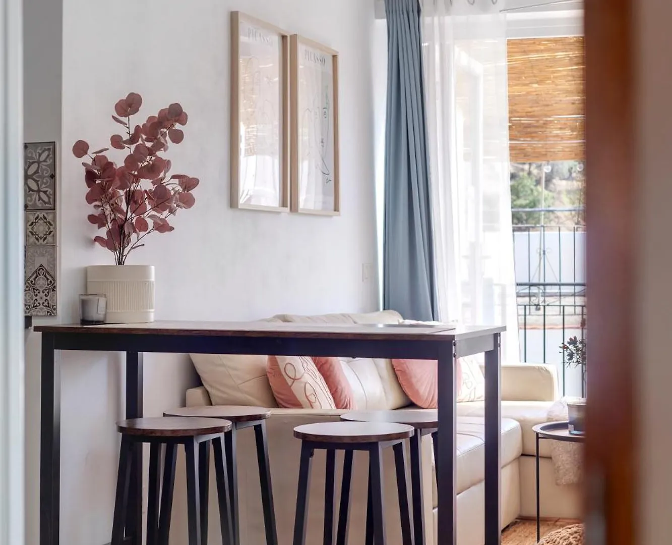 Casa De La Montana Apartments Sayalonga Spain