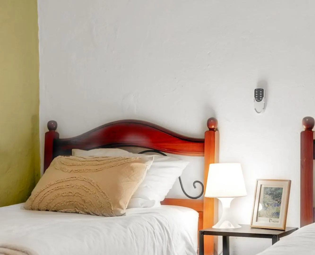 Sayalonga Casa De La Montana Apartments